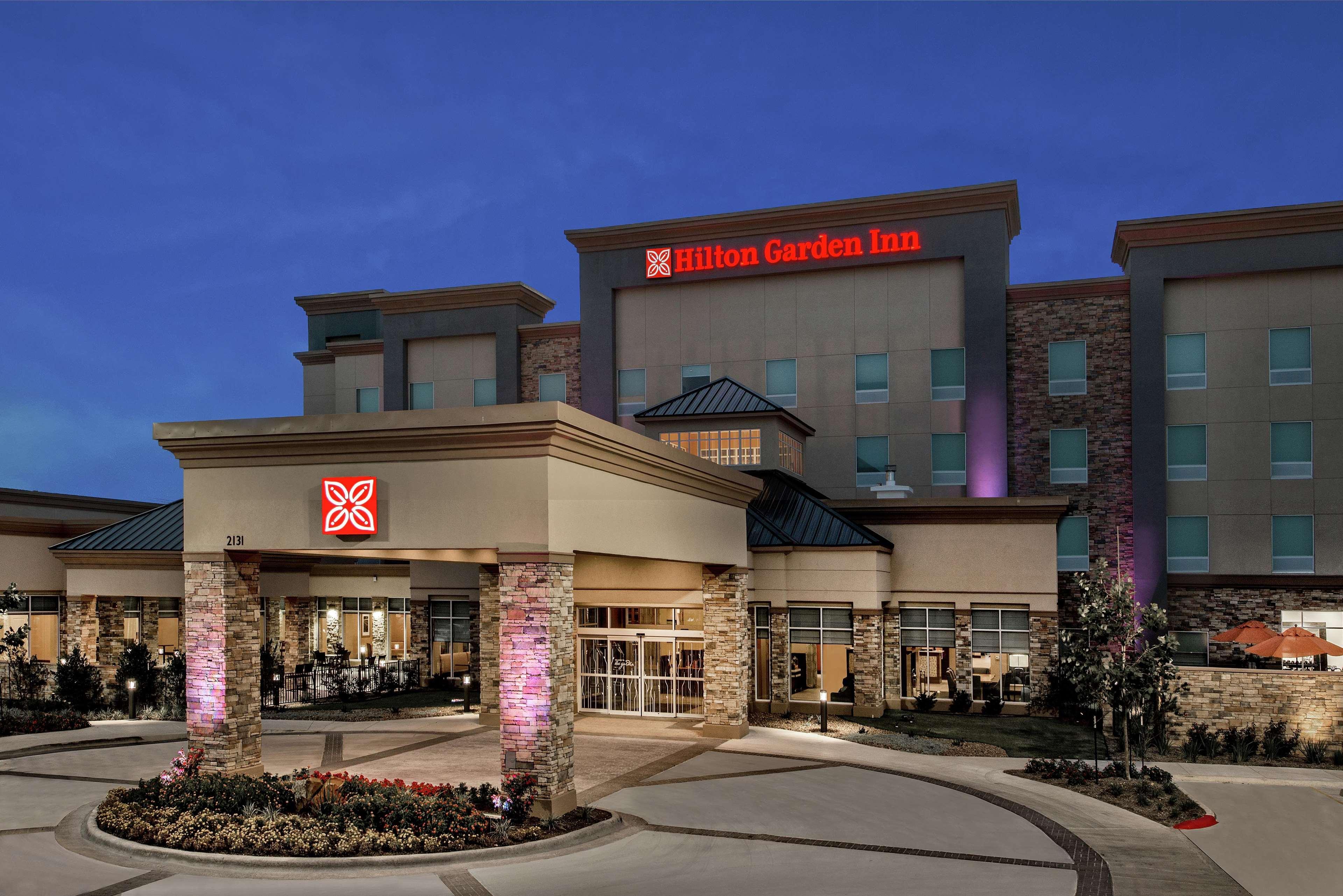 Hilton Garden Inn Сан Маркос Екстериор снимка