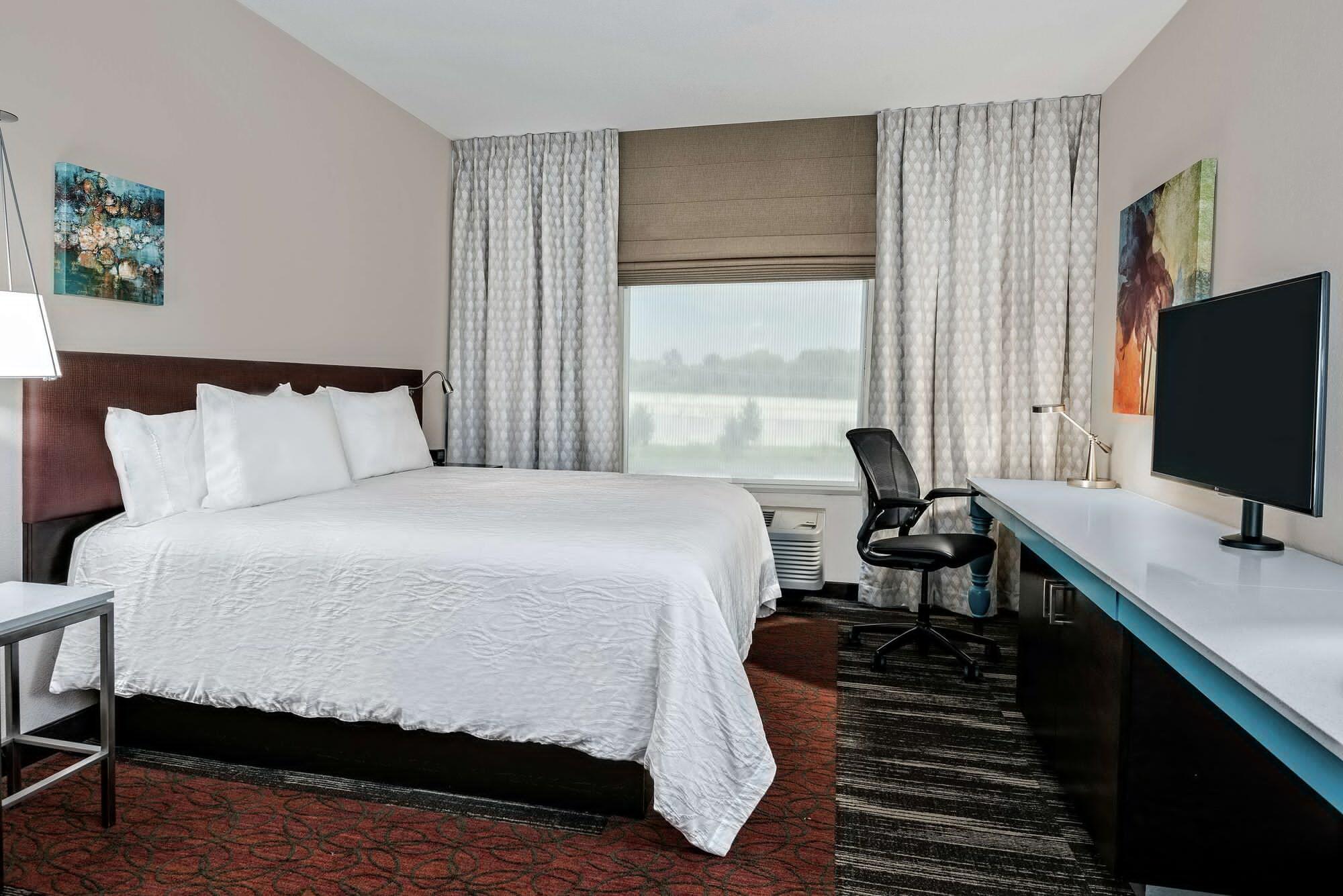 Hilton Garden Inn Сан Маркос Екстериор снимка