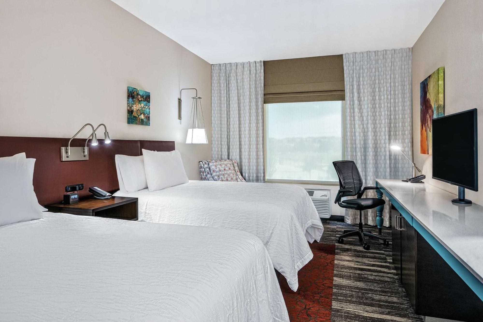 Hilton Garden Inn Сан Маркос Екстериор снимка