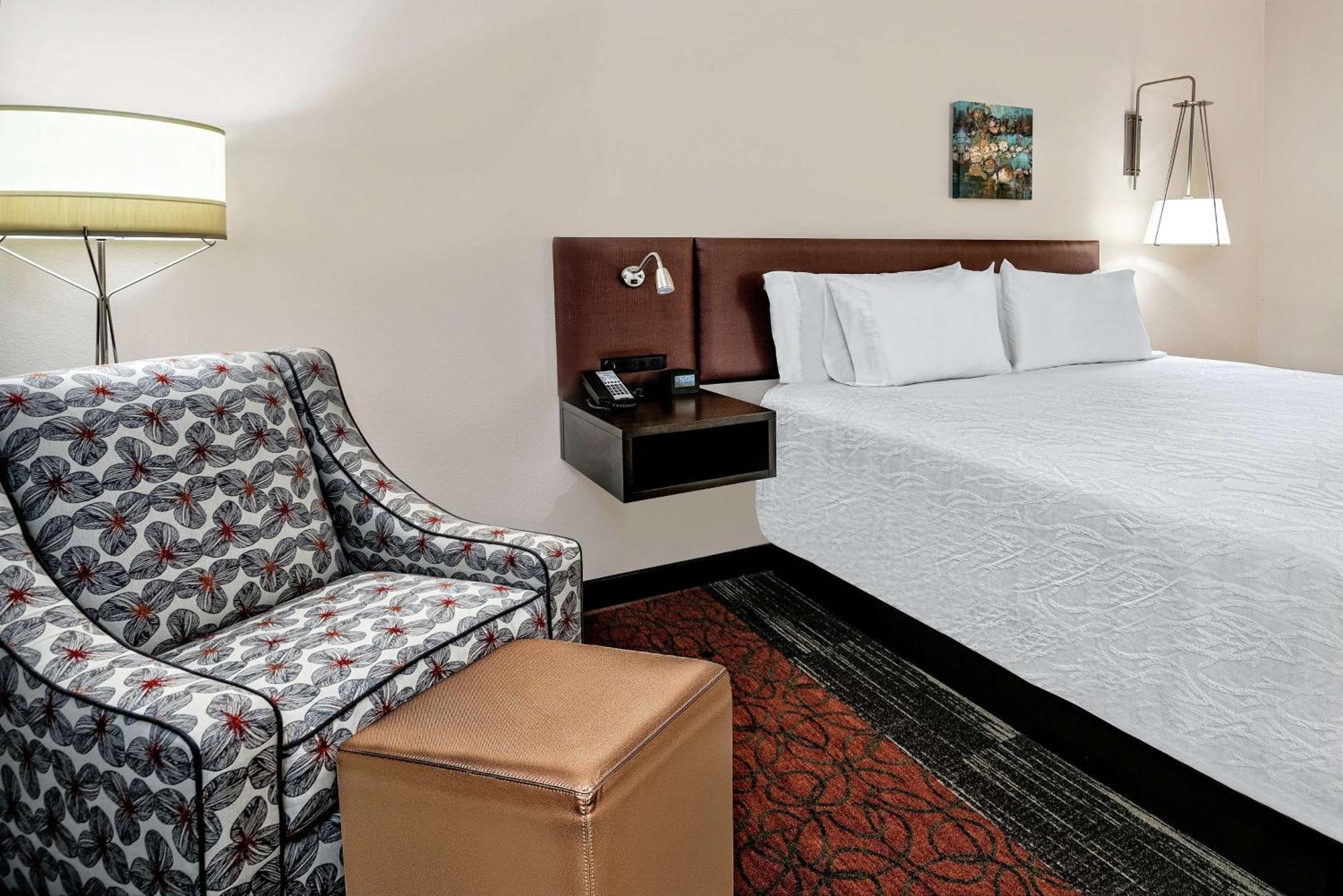 Hilton Garden Inn Сан Маркос Екстериор снимка