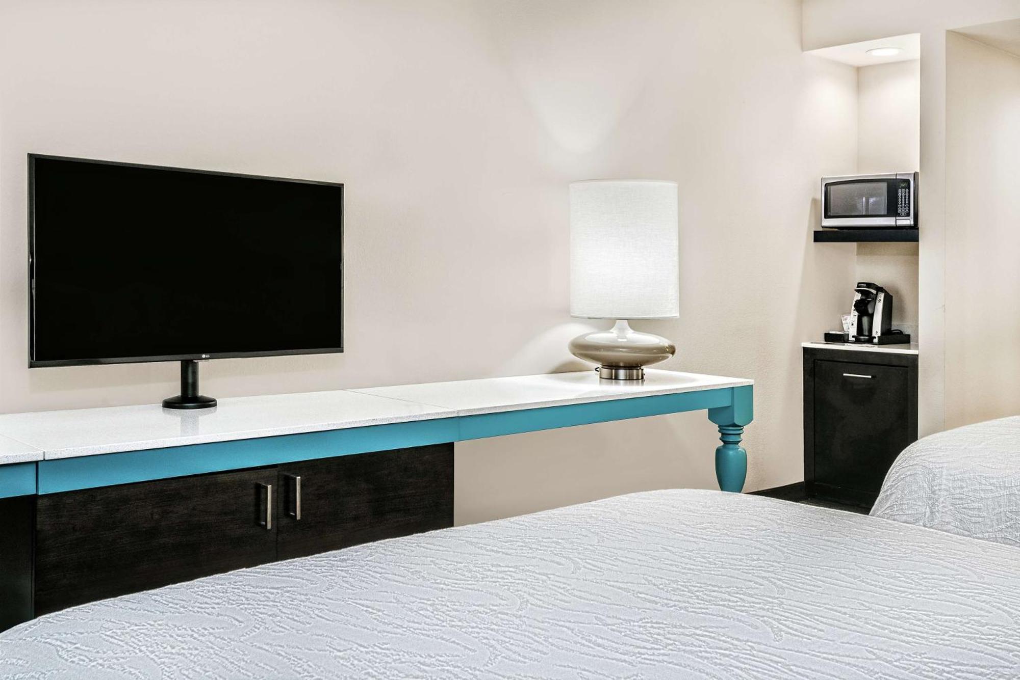 Hilton Garden Inn Сан Маркос Екстериор снимка